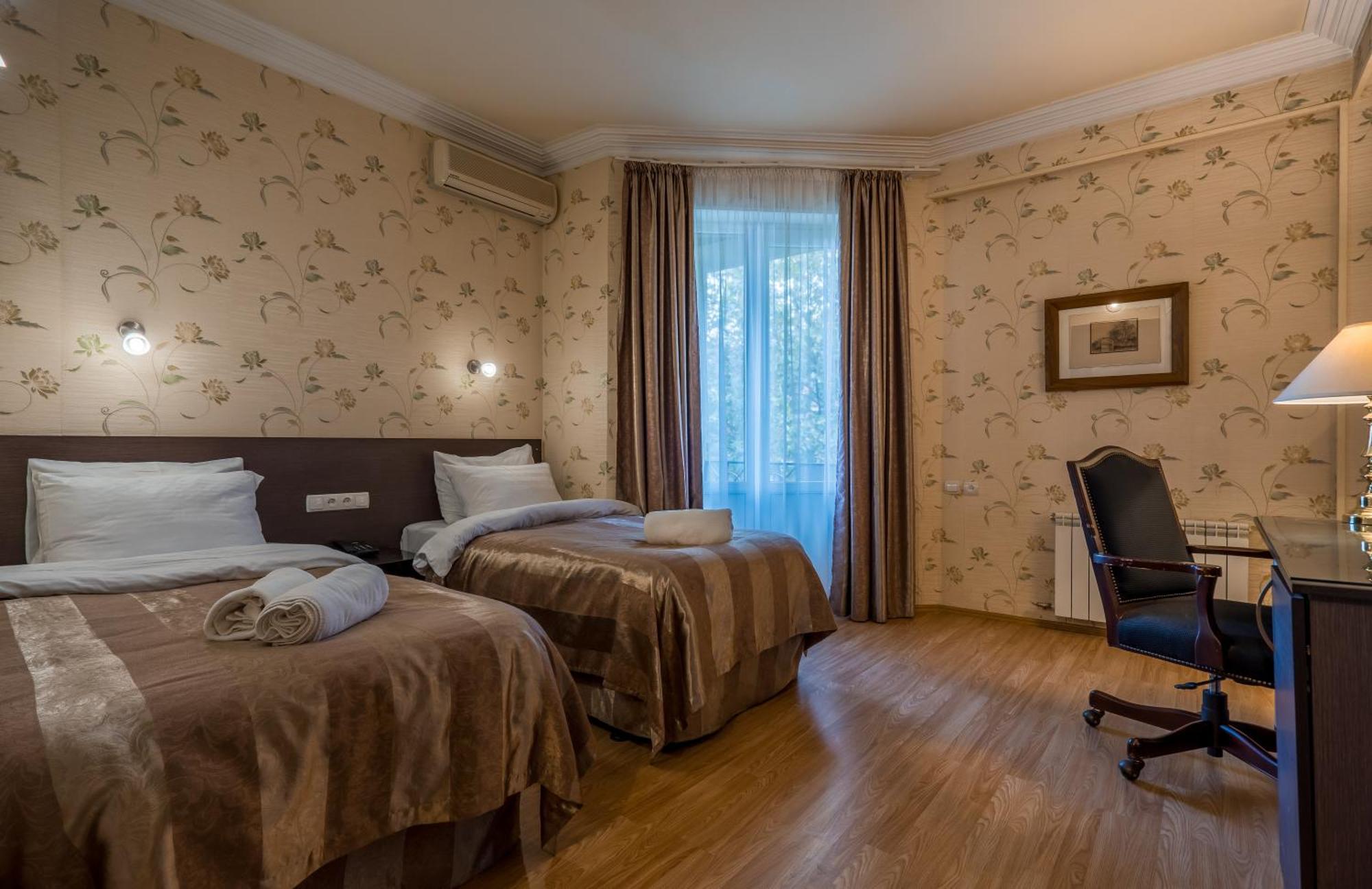 Iliani Hotel Tbilisi Zewnętrze zdjęcie